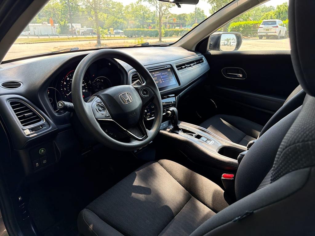Thumbnail: 2016 Honda HR-V - 2