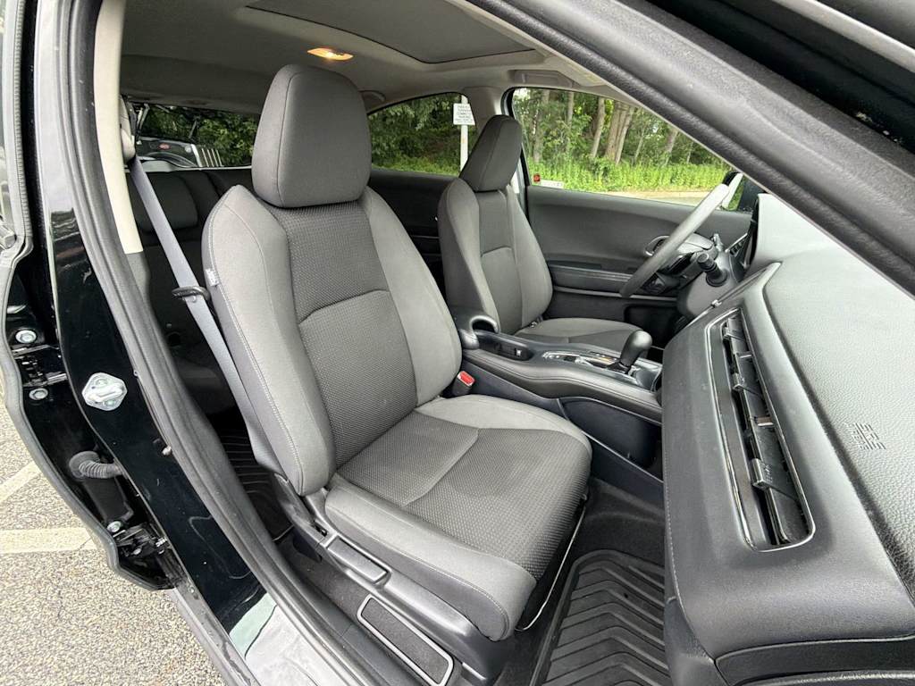Thumbnail: 2022 Honda HR-V - 29