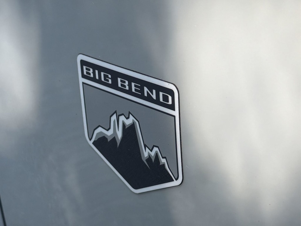 Thumbnail: 2022 Ford Bronco Sport - 7
