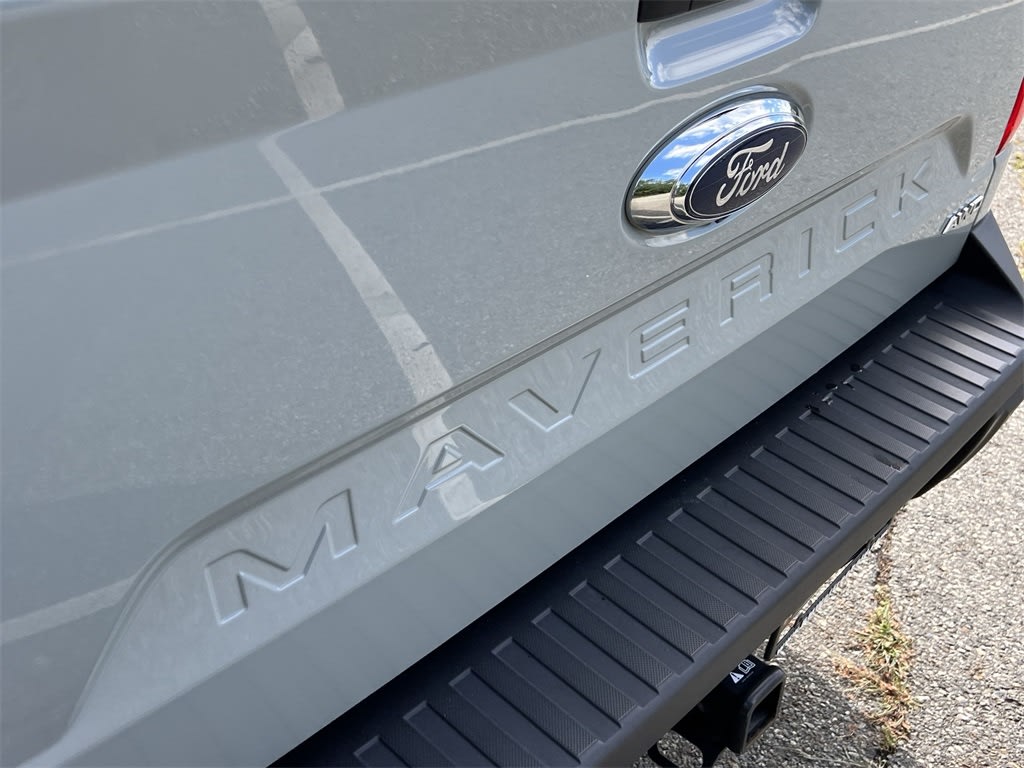 Thumbnail: 2022 Ford Maverick - 7