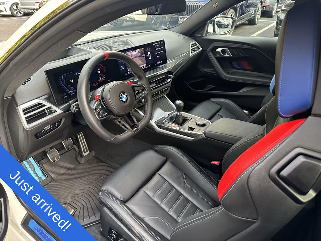 Thumbnail: 2025 BMW M2 - 2
