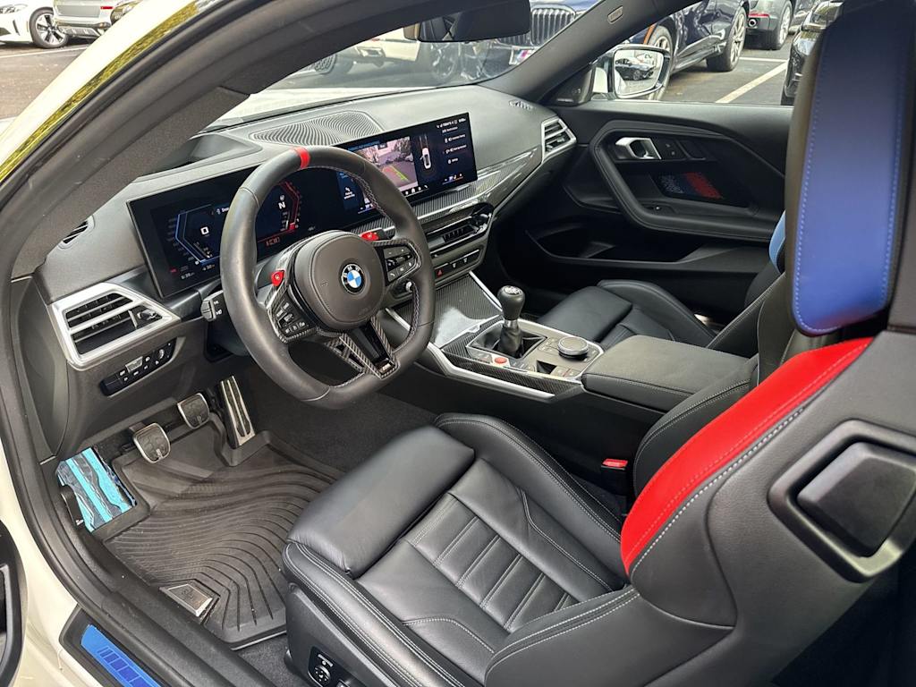 Thumbnail: 2025 BMW M2 - 2