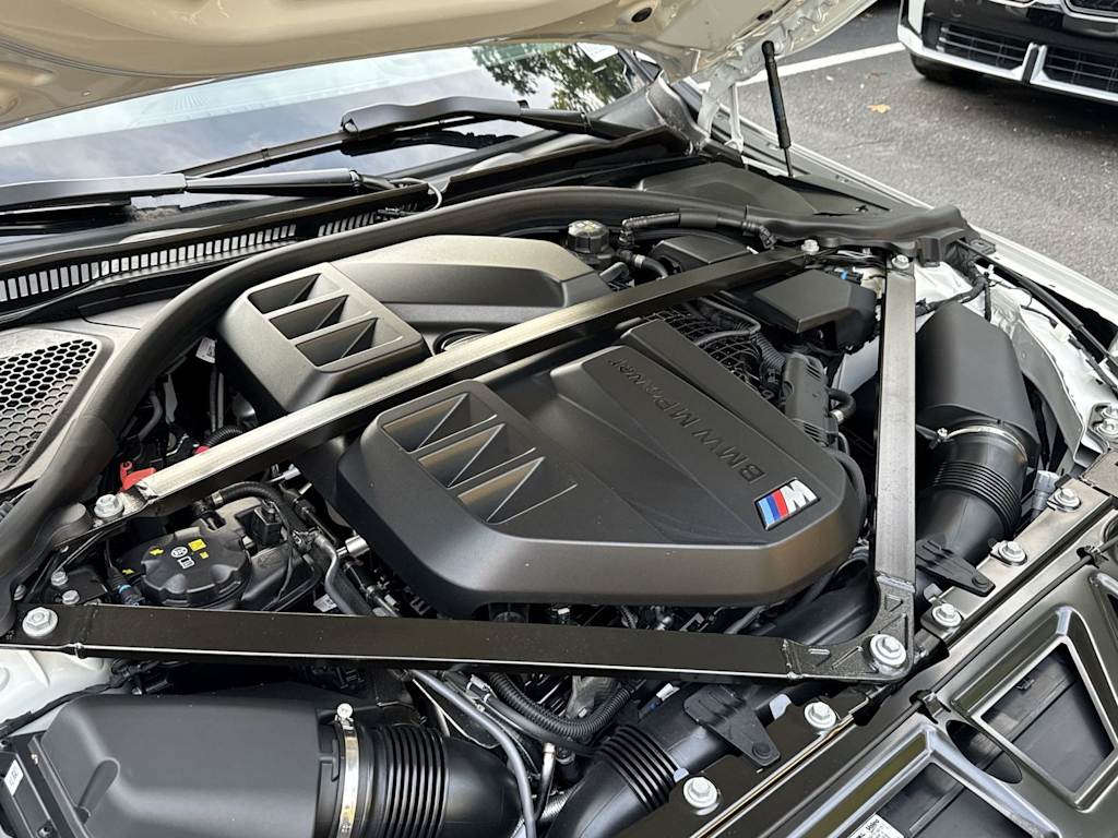 Thumbnail: 2025 BMW M2 - 9
