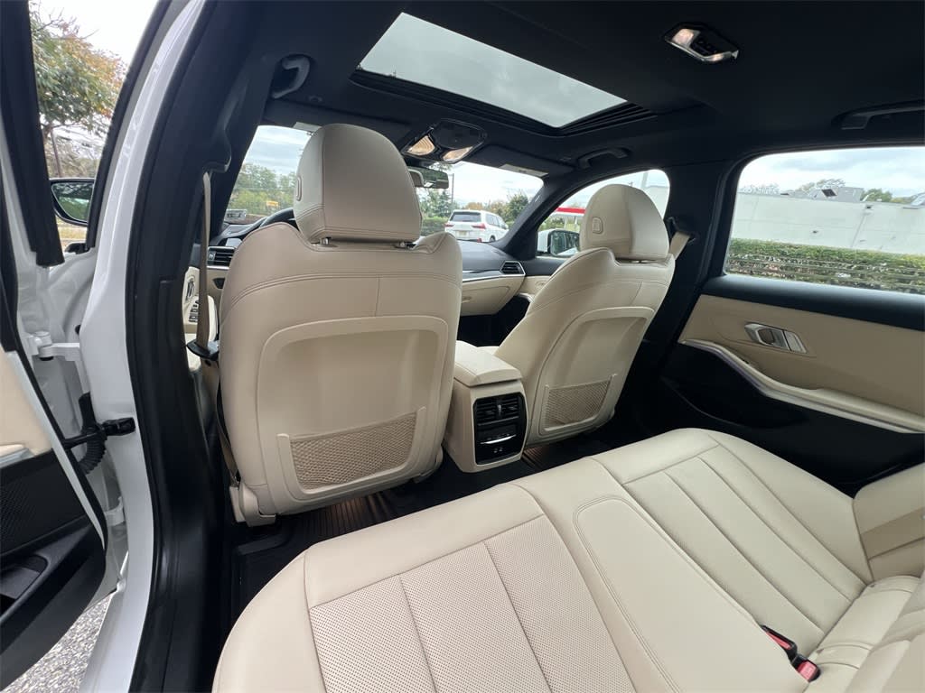 Thumbnail: 2022 BMW 3 Series - 13