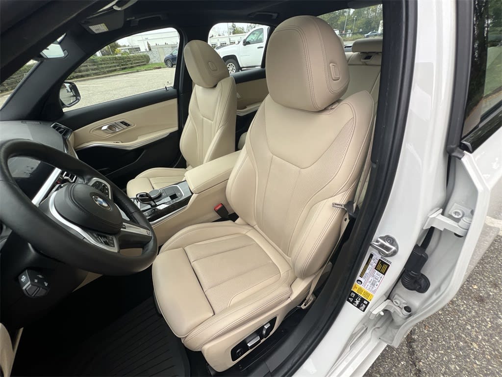 Thumbnail: 2022 BMW 3 Series - 12