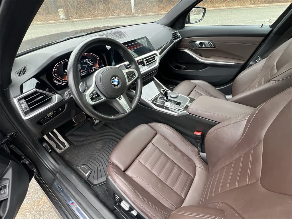 2022 BMW 3 Series 330xi 11