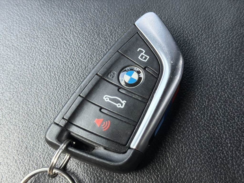 Thumbnail: 2021 BMW 3 Series - 19