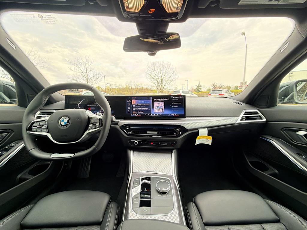 Thumbnail: 2025 BMW 3 Series - 10