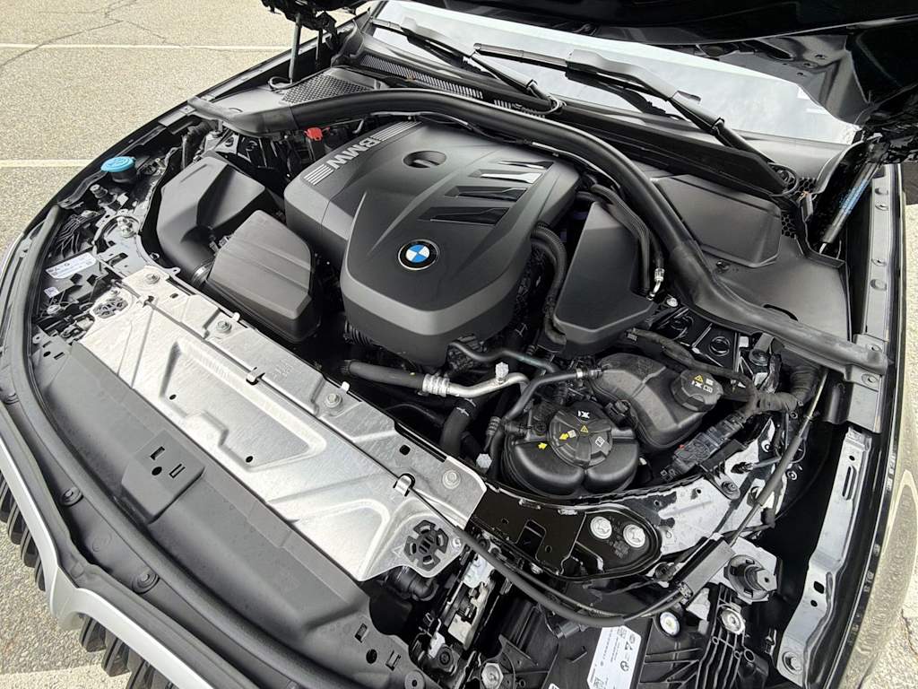 Thumbnail: 2025 BMW 3 Series - 9