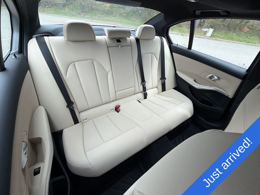 Thumbnail: 2025 BMW 3 Series - 29