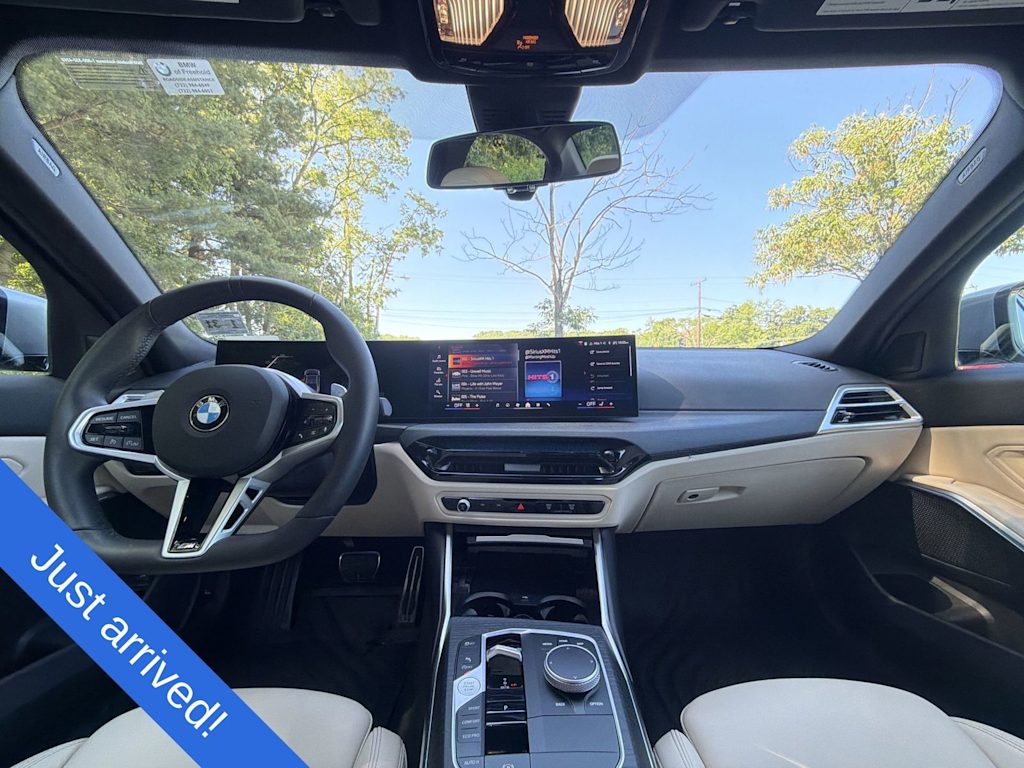 Thumbnail: 2026 BMW 3 Series - 10