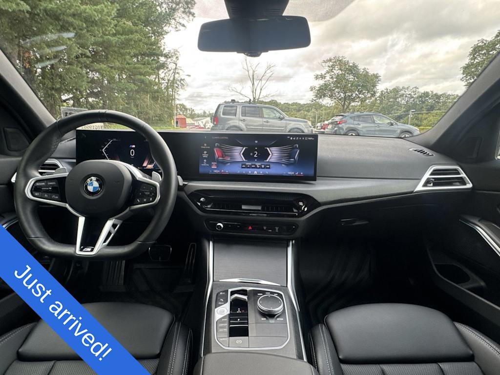 Thumbnail: 2026 BMW 3 Series - 10