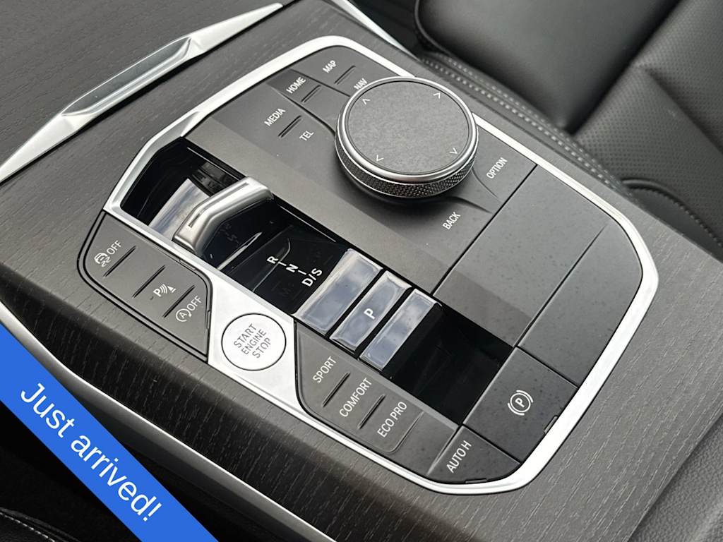 Thumbnail: 2026 BMW 3 Series - 26