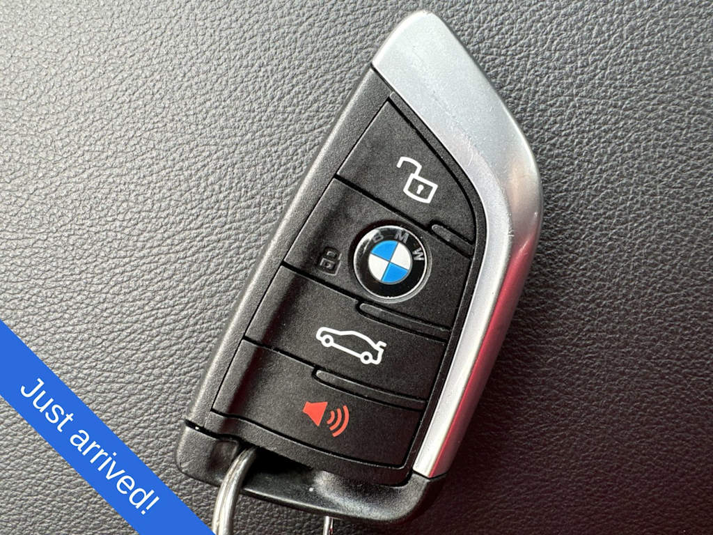 Thumbnail: 2026 BMW 3 Series - 18