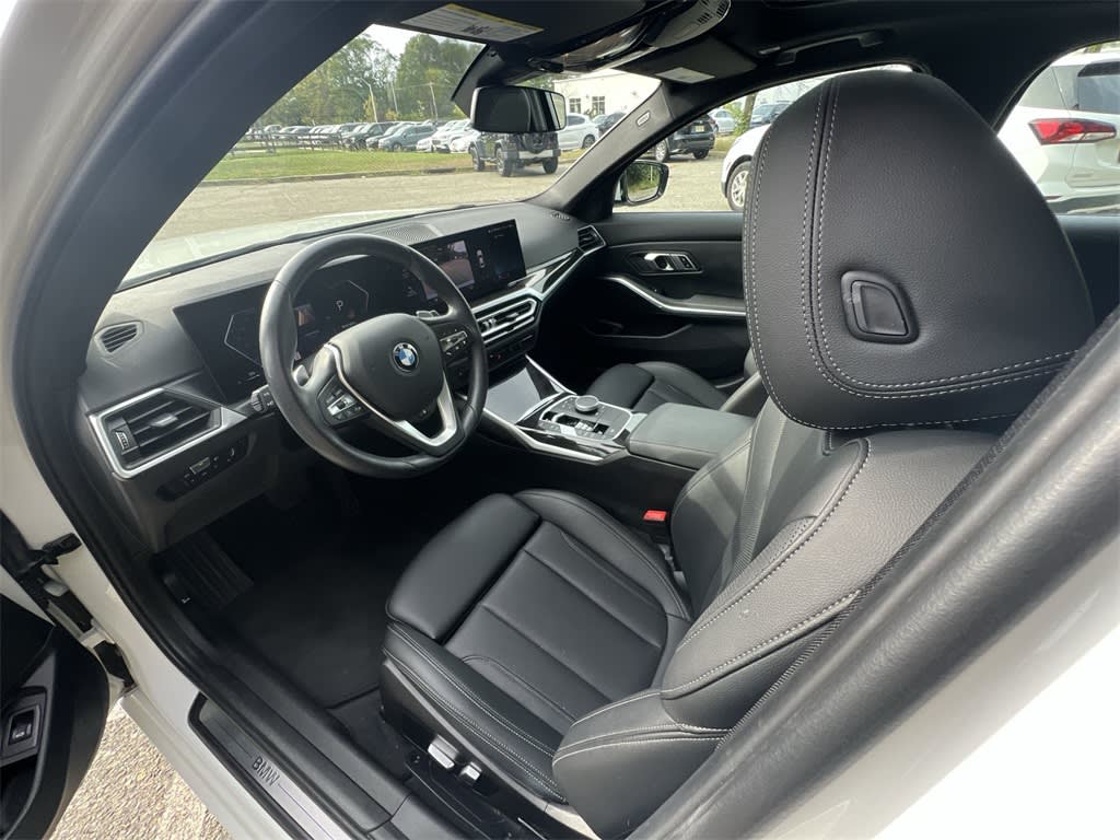 Thumbnail: 2023 BMW 3 Series - 25