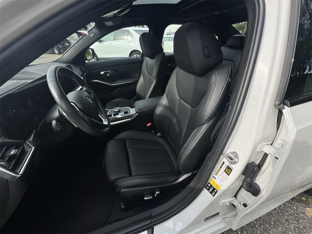 Thumbnail: 2023 BMW 3 Series - 11