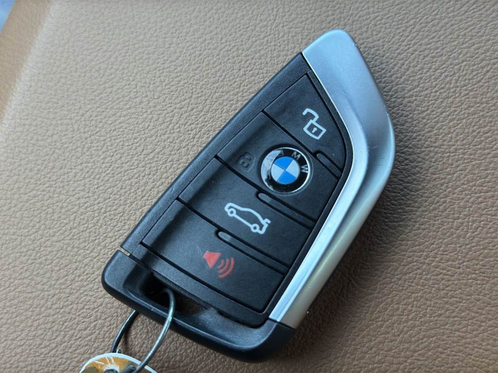 Thumbnail: 2023 BMW 3 Series - 19