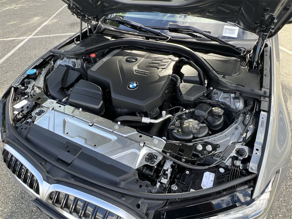 Thumbnail: 2024 BMW 3 Series - 9