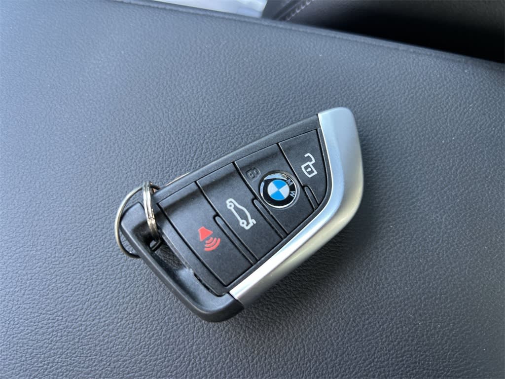 Thumbnail: 2024 BMW 3 Series - 19