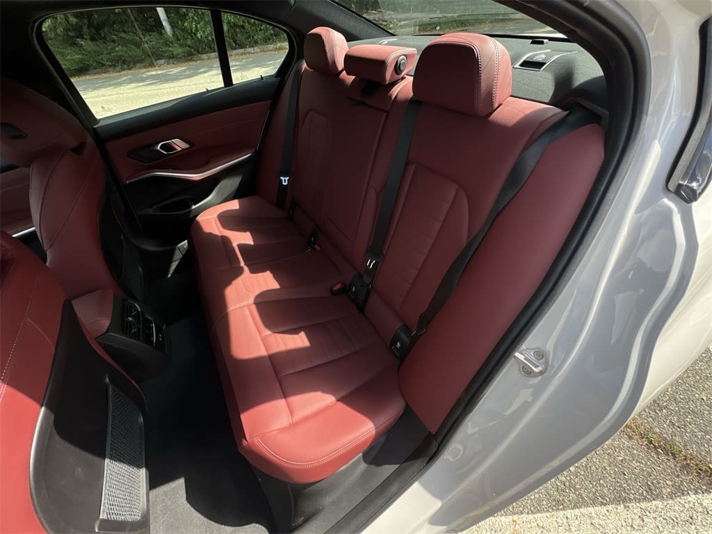 Thumbnail: 2023 BMW 3 Series - 26