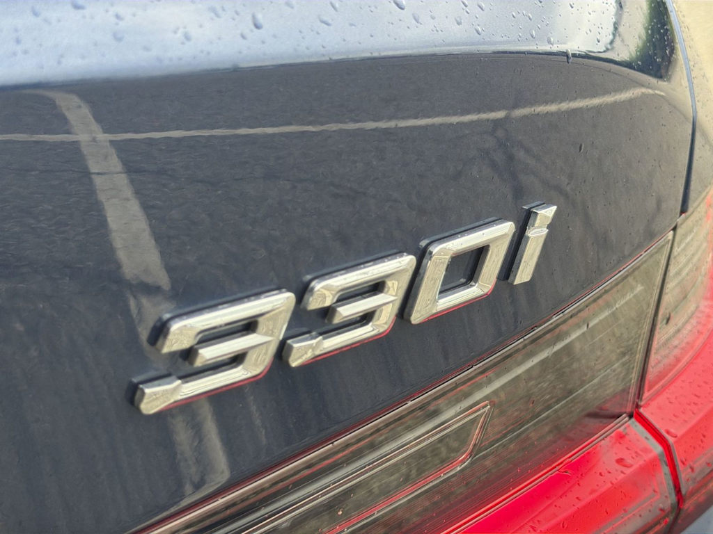 Thumbnail: 2023 BMW 3 Series - 28