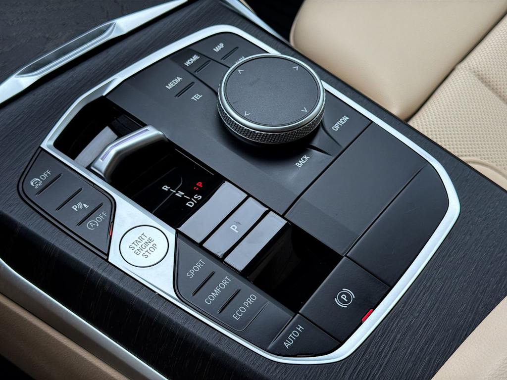 Thumbnail: 2023 BMW 3 Series - 16