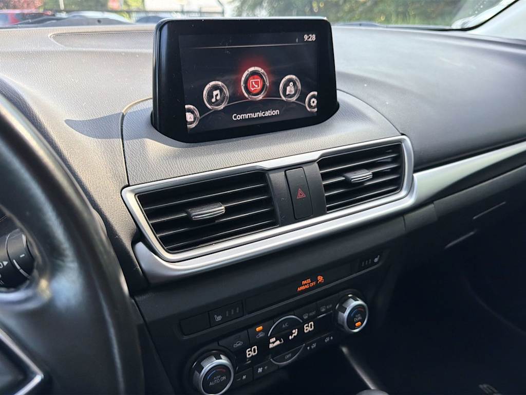 Thumbnail: 2018 Mazda Mazda3 - 15