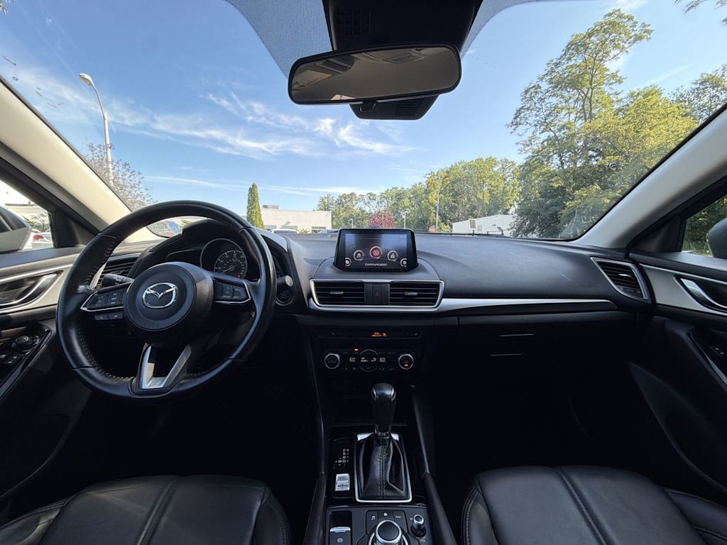 Thumbnail: 2018 Mazda Mazda3 - 10