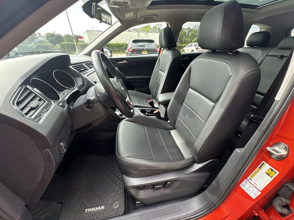 Thumbnail: 2019 Volkswagen Tiguan - 11