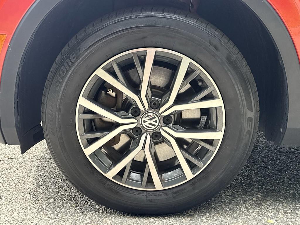 Thumbnail: 2019 Volkswagen Tiguan - 8