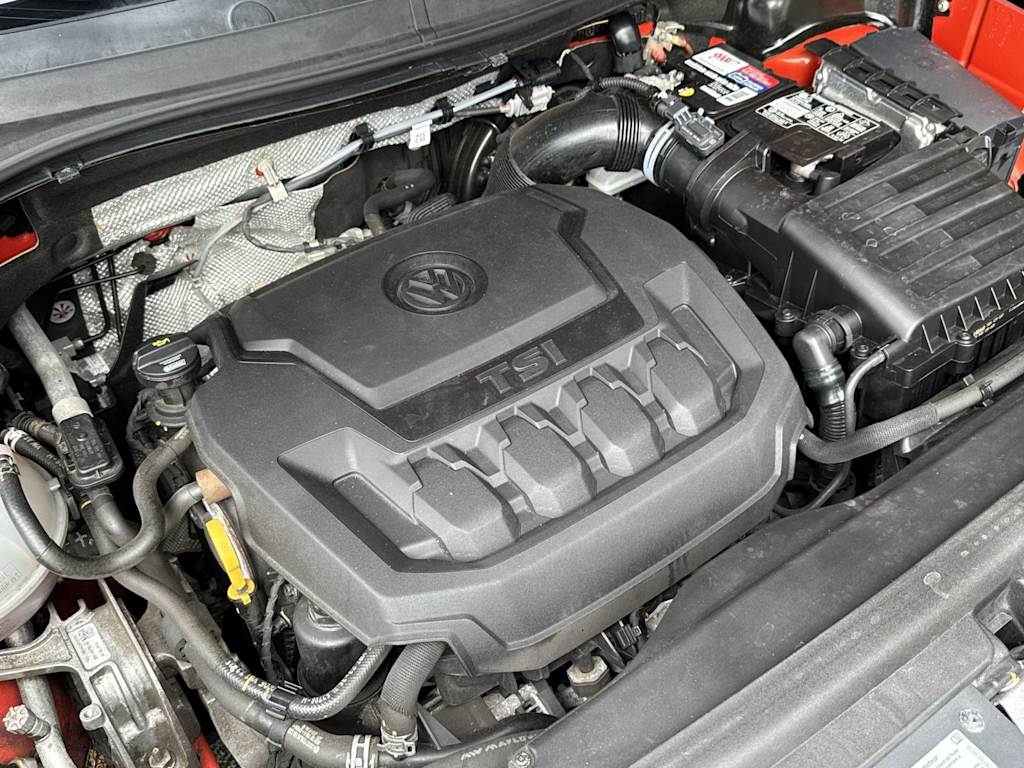 Thumbnail: 2019 Volkswagen Tiguan - 9