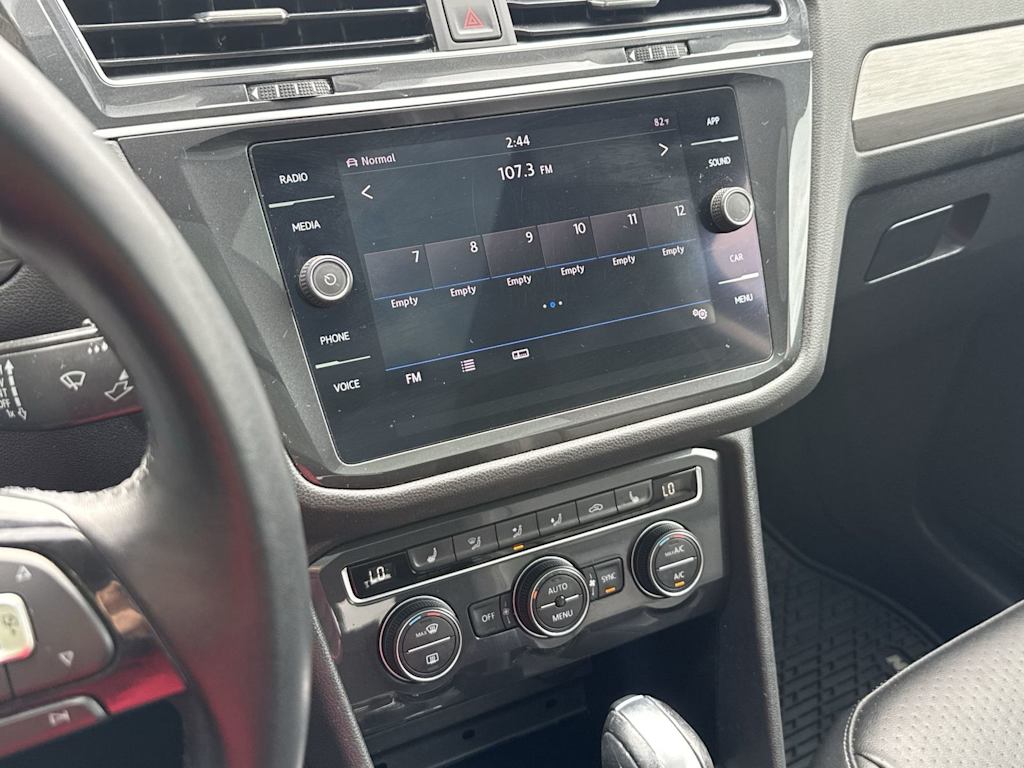 Thumbnail: 2019 Volkswagen Tiguan - 15