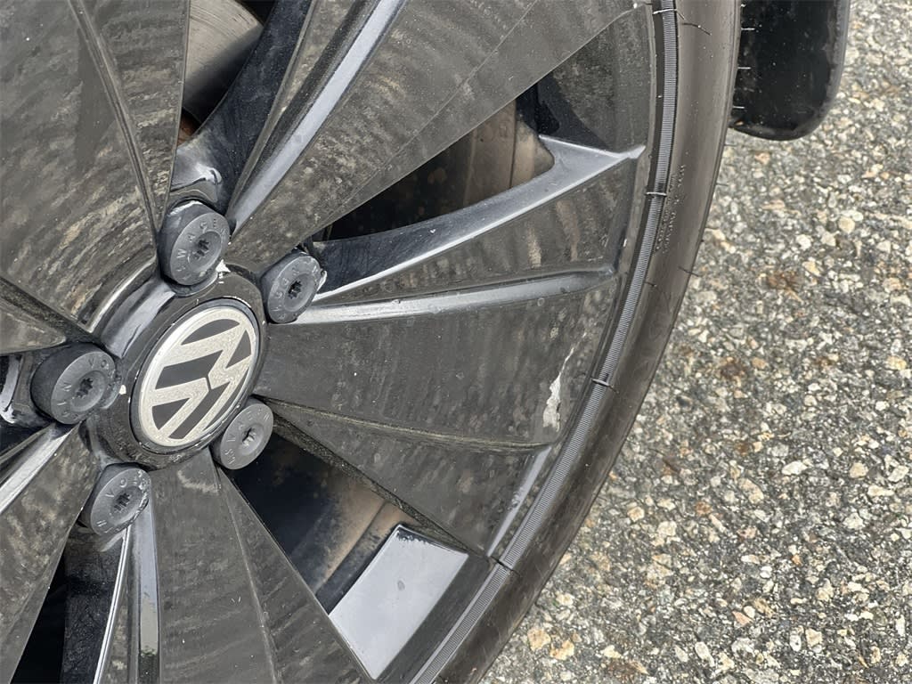 2013 Volkswagen Beetle Fender Edition 31
