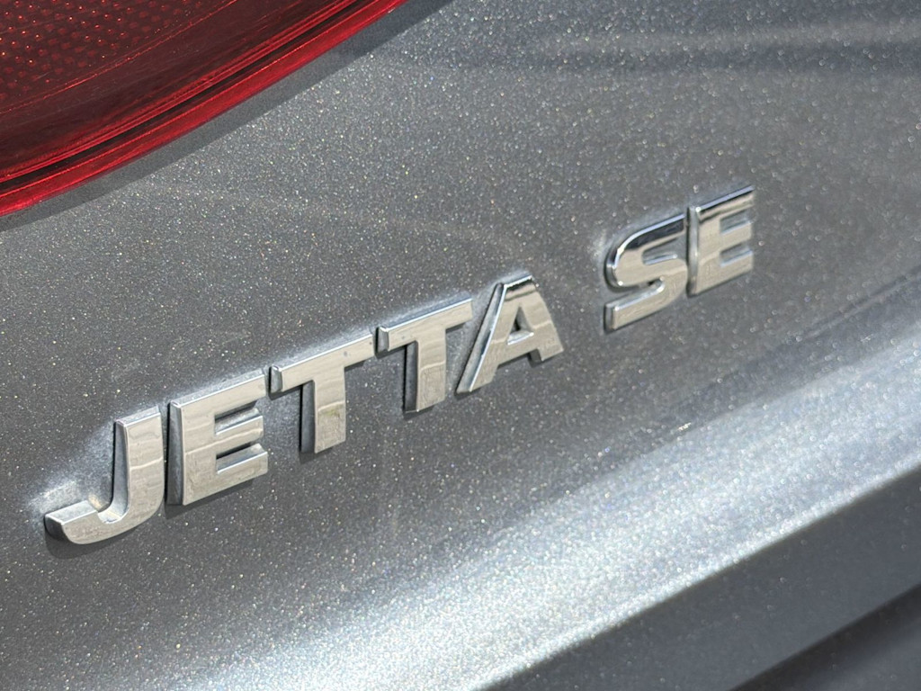 Thumbnail: 2017 Volkswagen Jetta - 7