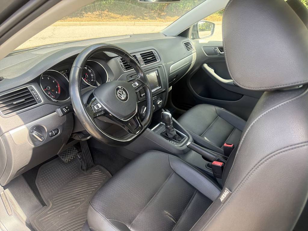 Thumbnail: 2017 Volkswagen Jetta - 2