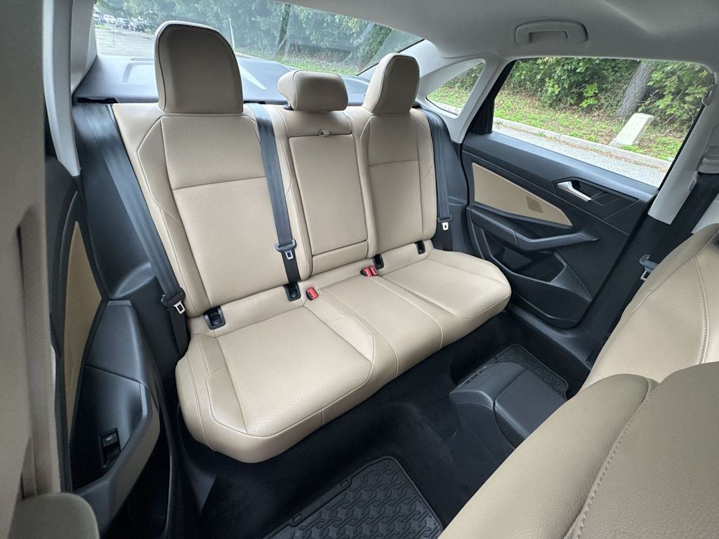 Thumbnail: 2019 Volkswagen Jetta - 24