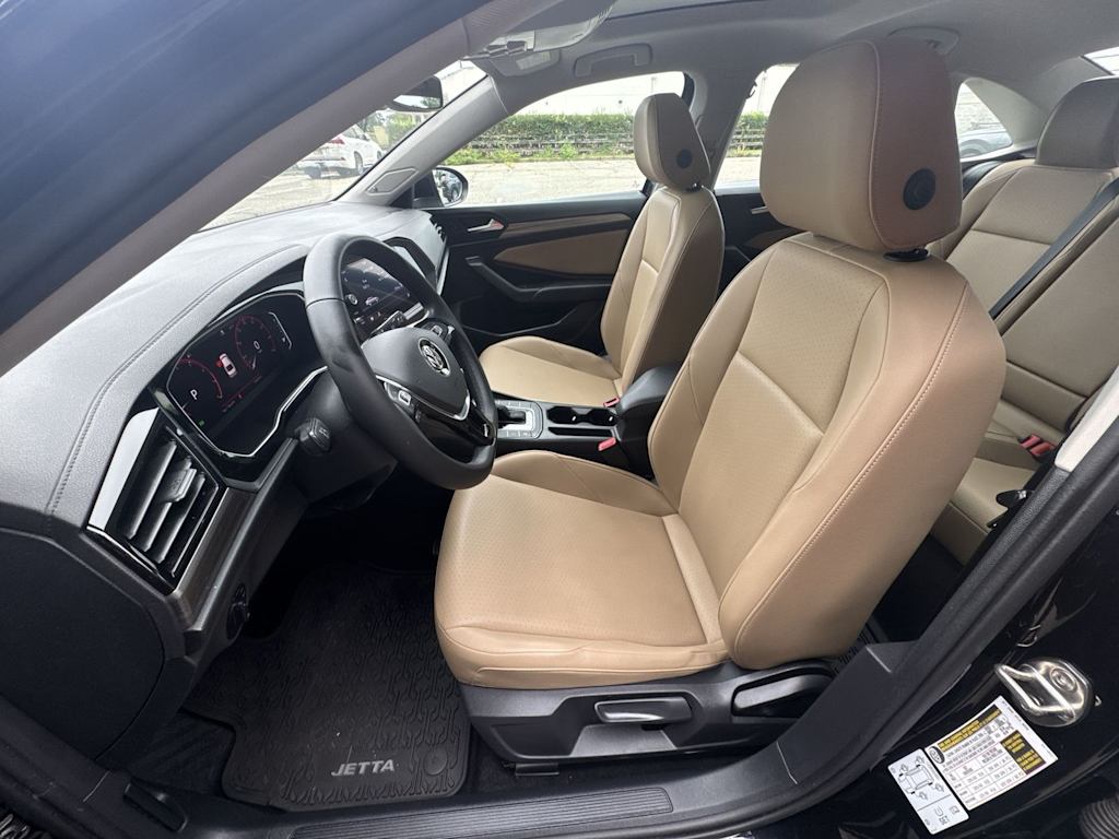 Thumbnail: 2019 Volkswagen Jetta - 12