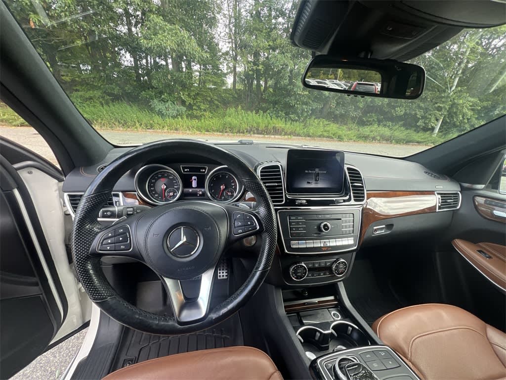 Thumbnail: 2018 Mercedes-Benz GLS - 2