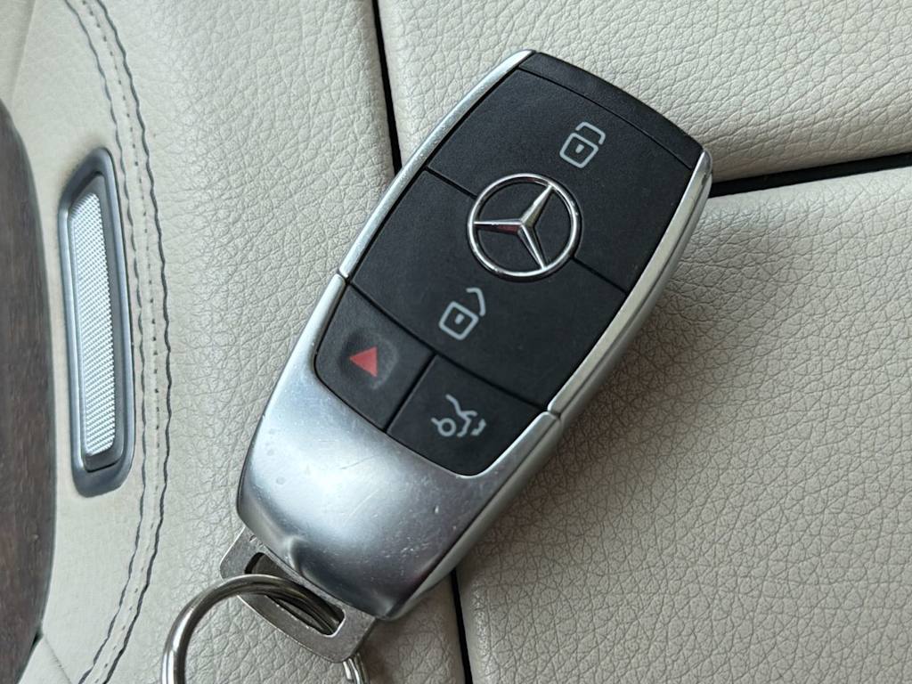 Thumbnail: 2021 Mercedes-Benz GLE - 19