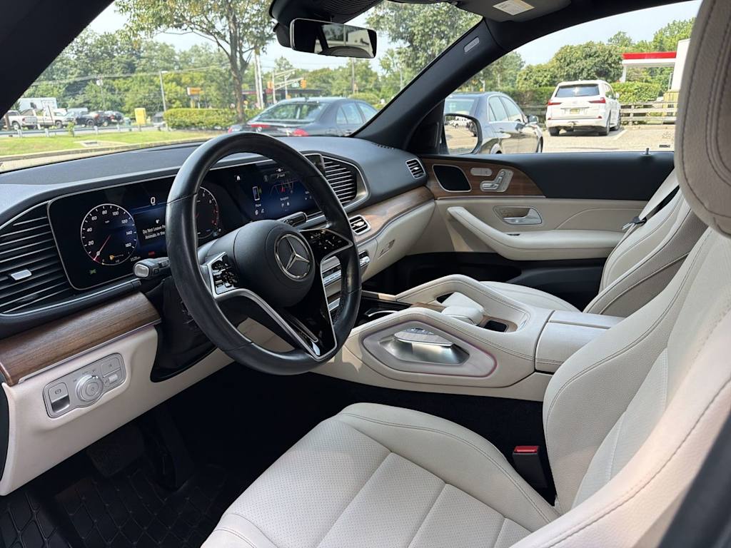 Thumbnail: 2025 Mercedes-Benz GLE - 2