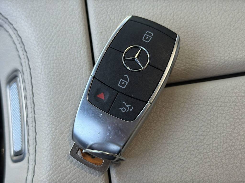 Thumbnail: 2024 Mercedes-Benz GLS - 18
