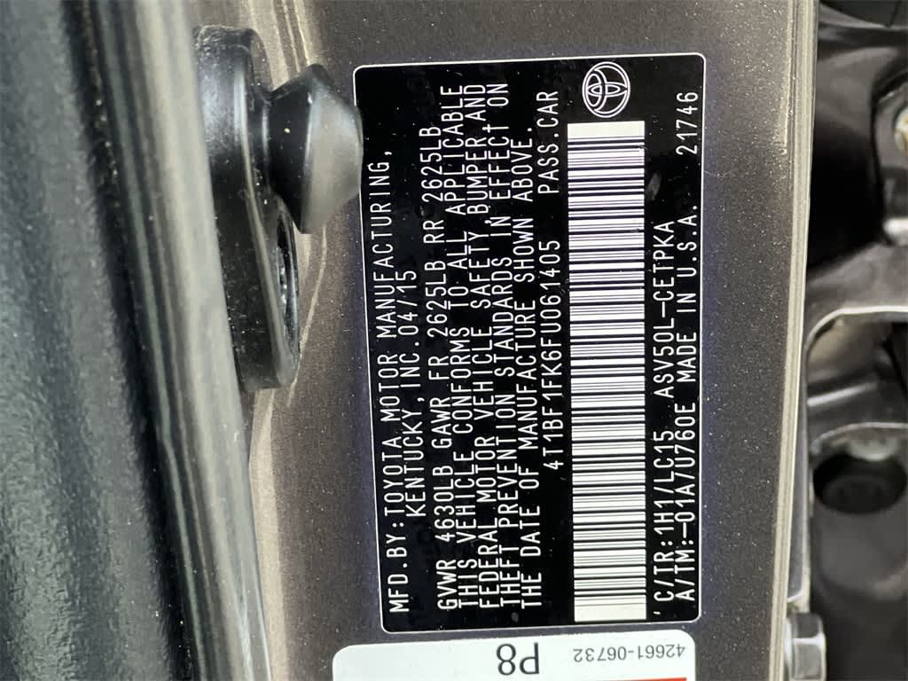 2015 Toyota Camry XSE 18