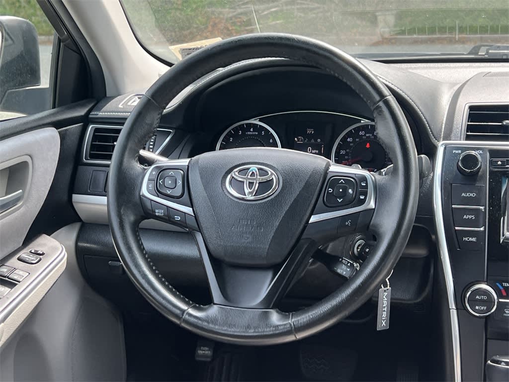 2015 Toyota Camry XSE 9