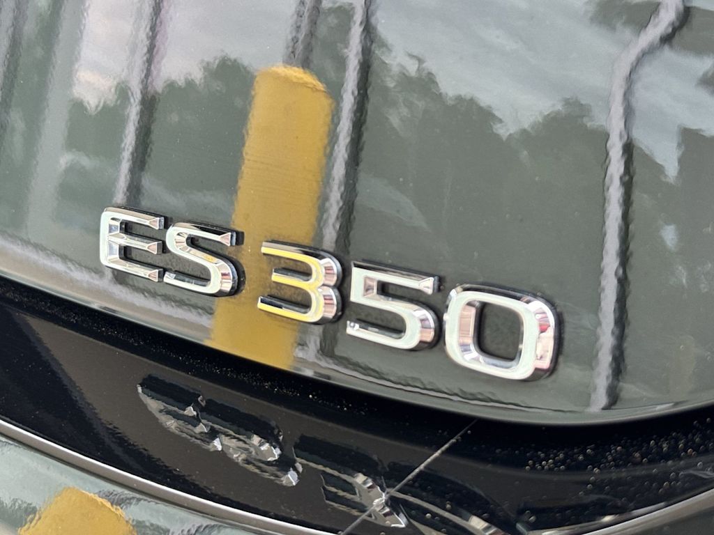 Thumbnail: 2024 Lexus ES - 6