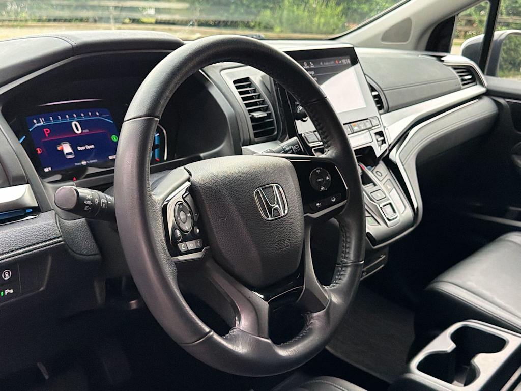 Thumbnail: 2021 Honda Odyssey - 14