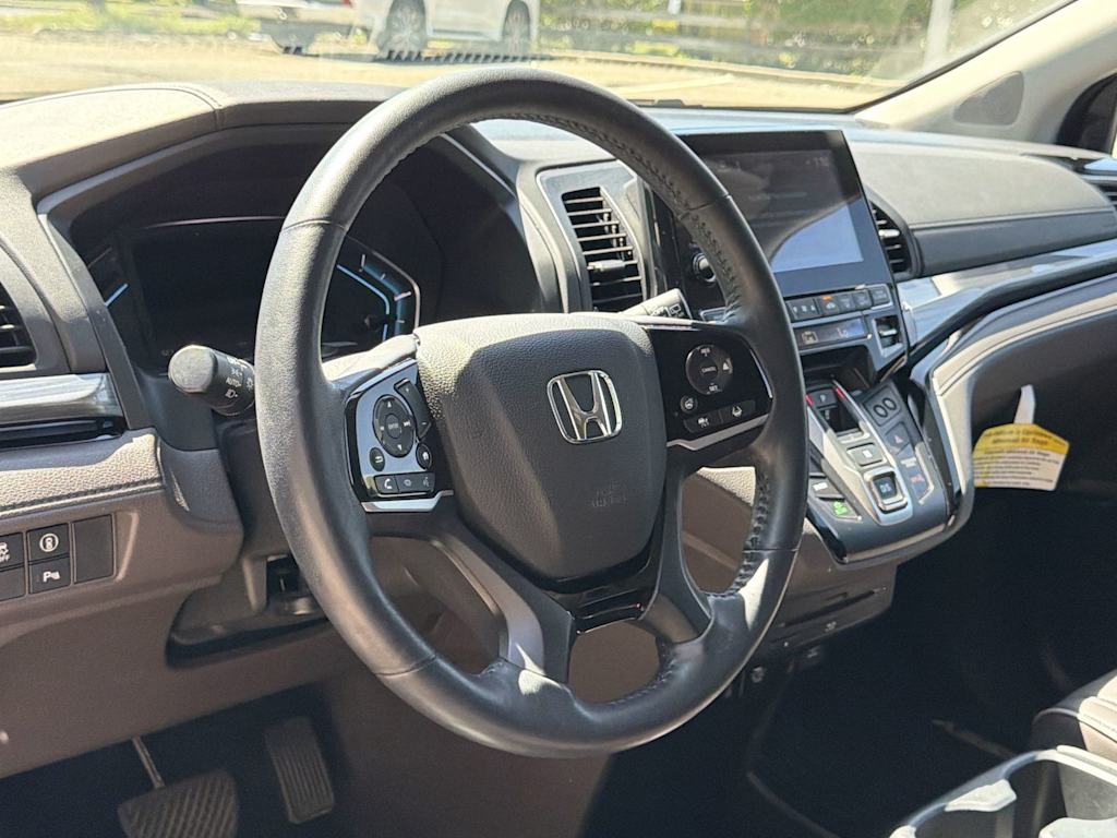 Thumbnail: 2023 Honda Odyssey - 14