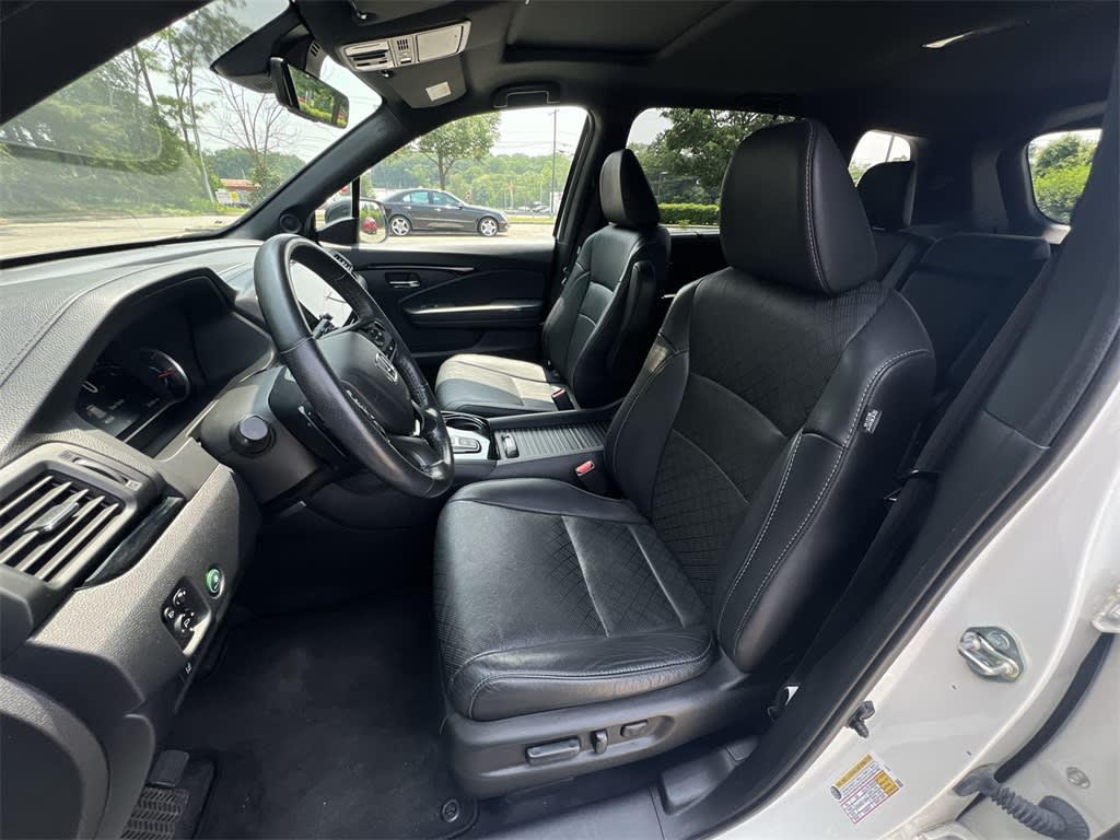 Thumbnail: 2019 Honda Passport - 12