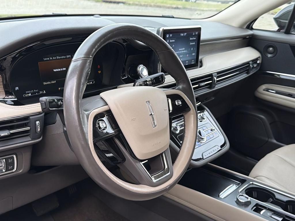 Thumbnail: 2021 Lincoln Corsair - 10
