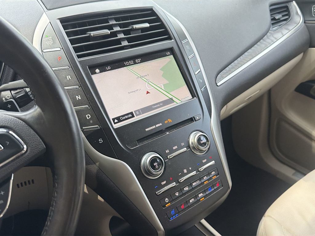 Thumbnail: 2019 Lincoln MKC - 14