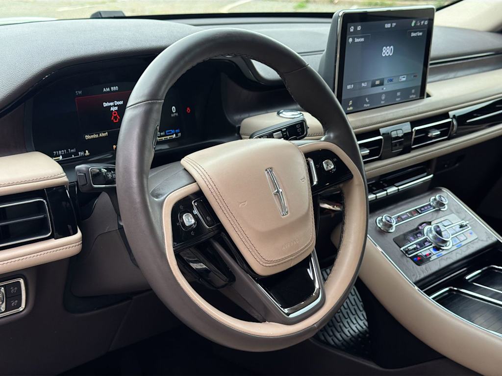 Thumbnail: 2022 Lincoln Aviator - 14